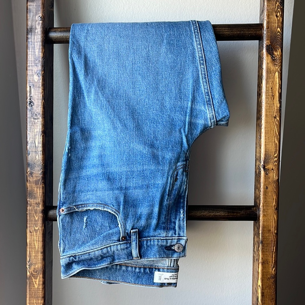 Abercrombie & Fitch 90s Straight Leg Jeans 32W